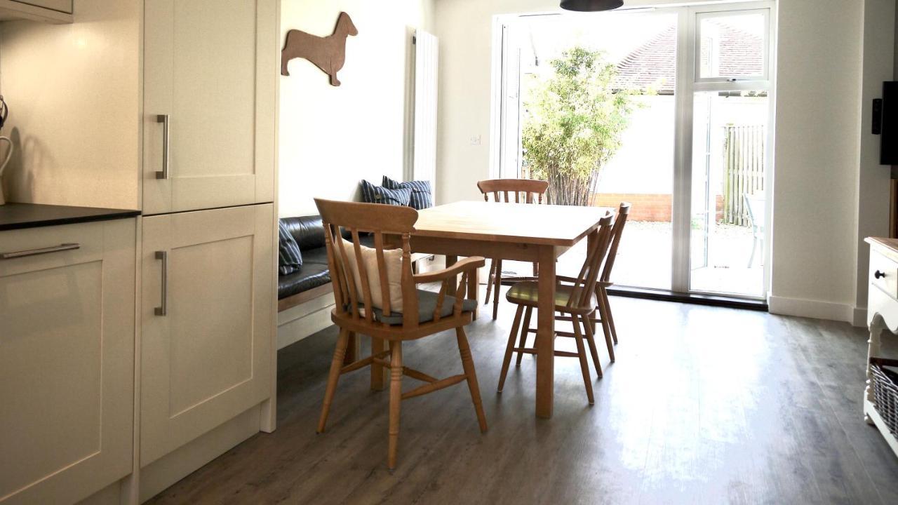 The Salty Dog Holiday Cottage, Camber Sands Rye Extérieur photo